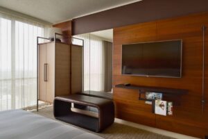 atlmq-guestroom-0162-hor-clsc