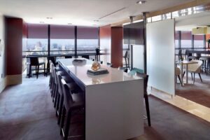 atlmq-lounge-0206-hor-clsc